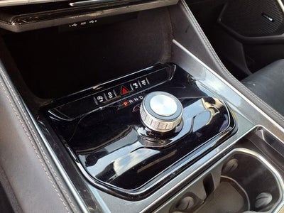 2024 Jeep Wagoneer Base