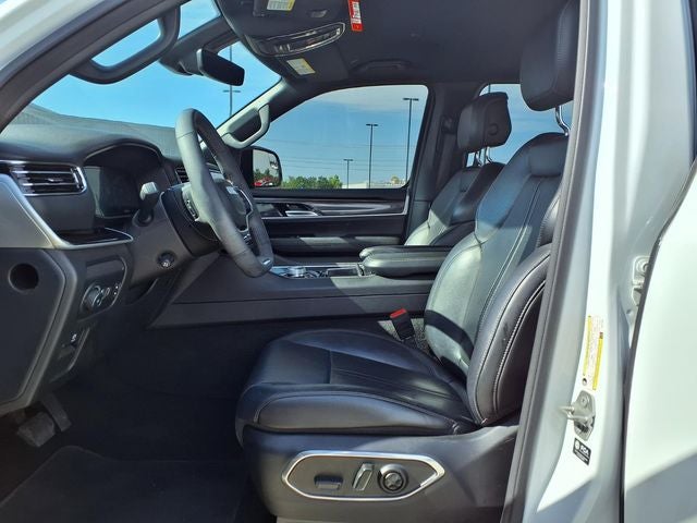 2024 Jeep Wagoneer Base