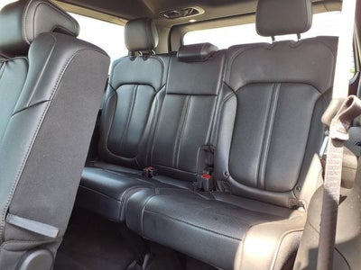 2024 Jeep Wagoneer Base