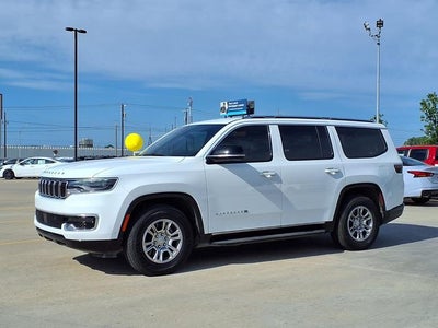 2024 Jeep Wagoneer Base