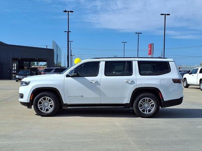 2024 Jeep Wagoneer Base