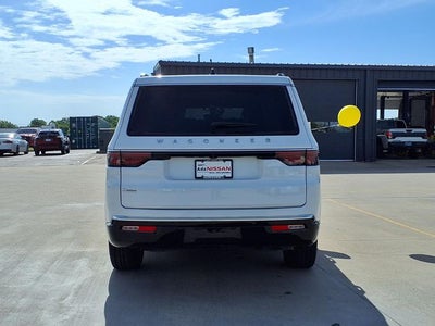 2024 Jeep Wagoneer Base