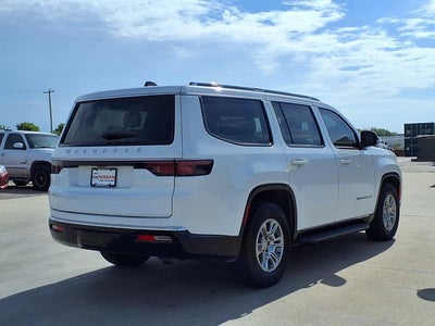 2024 Jeep Wagoneer Base