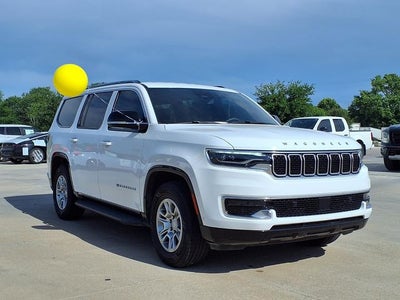 2024 Jeep Wagoneer Base
