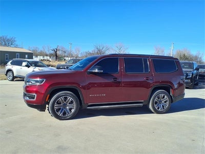 2024 Jeep Wagoneer Base