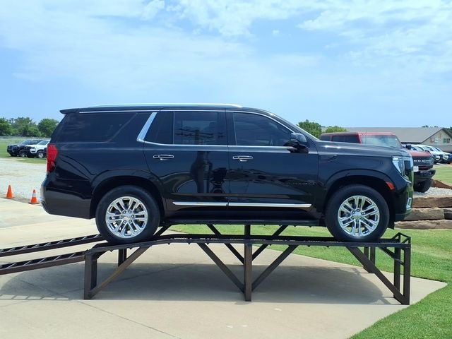 2023 GMC Yukon SLT
