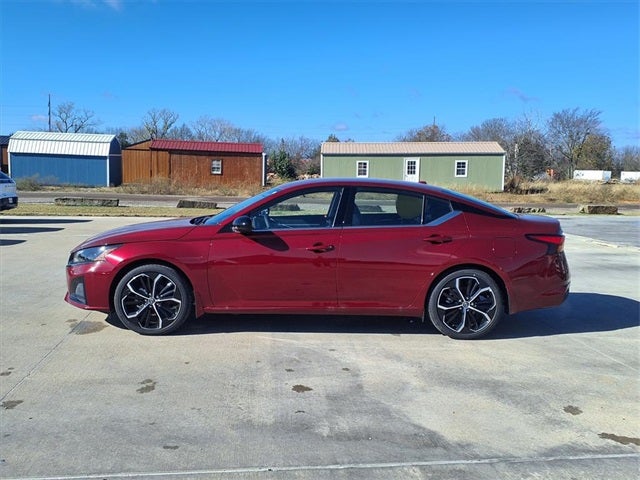 2025 Nissan Altima 2.5 SR
