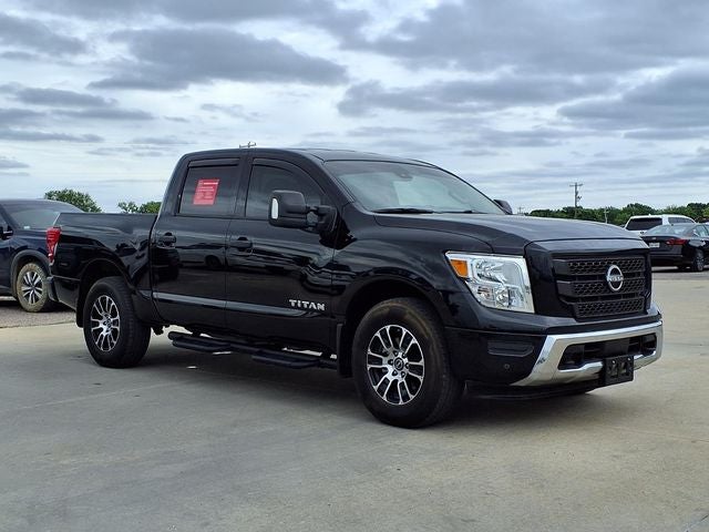 2024 Nissan Titan SV