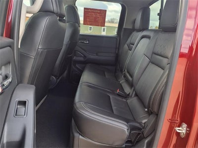 2024 Nissan Frontier SL