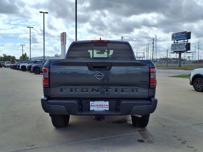2027 Nissan Frontier SV
