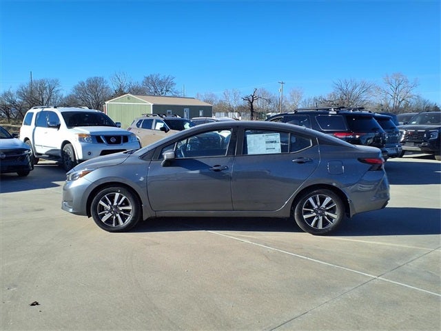 2025 Nissan Versa 1.6 SV