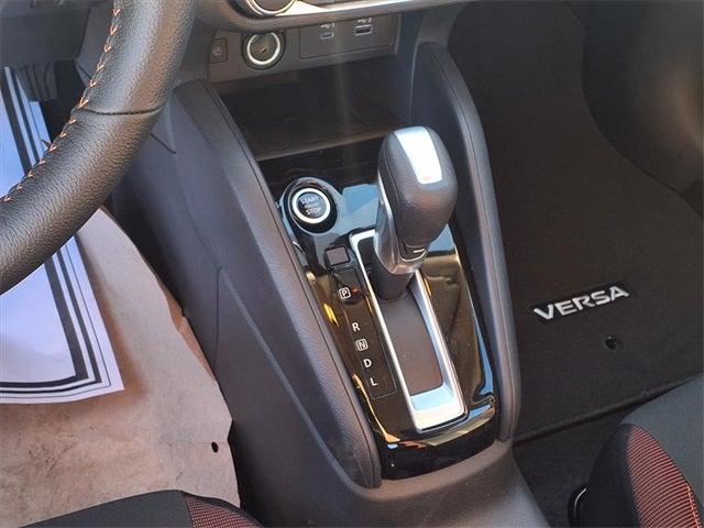 2025 Nissan Versa 1.6 SR