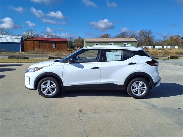 2025 Nissan Kicks Play S