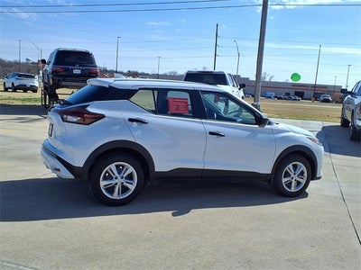 2025 Nissan Kicks Play S