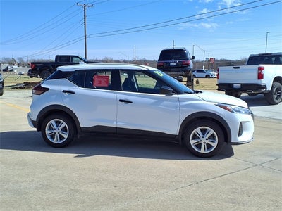 2025 Nissan Kicks Play S