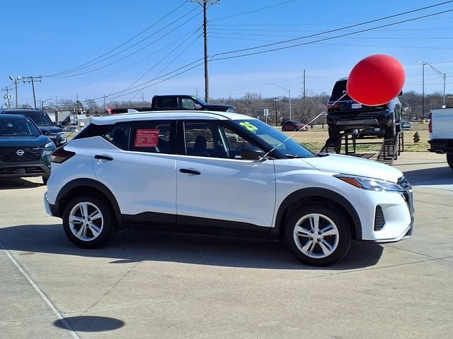 2025 Nissan Kicks Play S