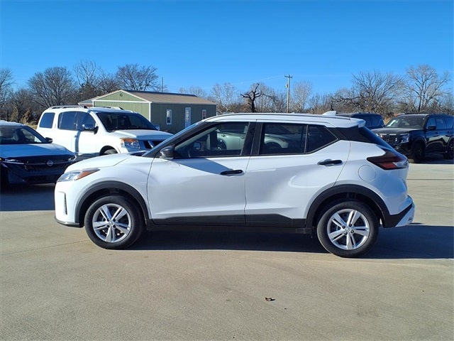 2025 Nissan Kicks Play S