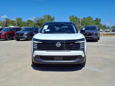 2027 Nissan Kicks SR