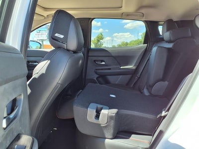 2027 Nissan Kicks SR