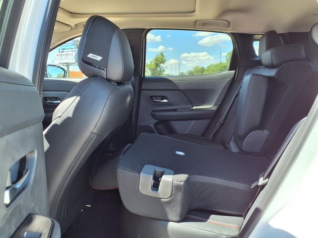 2027 Nissan Kicks SR