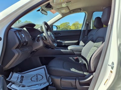 2026 Nissan Pathfinder S