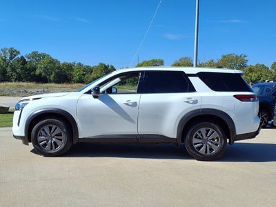 2026 Nissan Pathfinder S