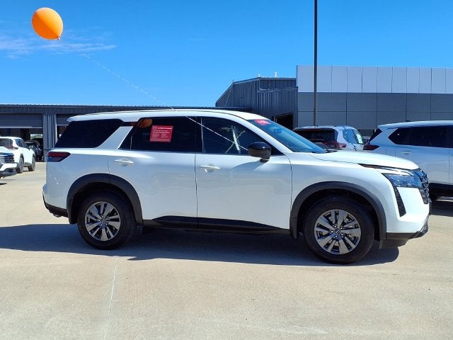 2026 Nissan Pathfinder S