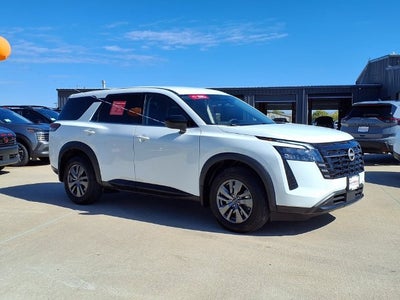 2026 Nissan Pathfinder S