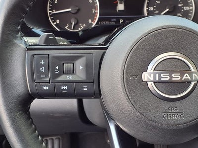 2022 Nissan Pathfinder SV