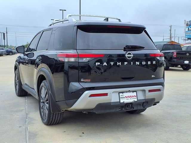 2022 Nissan Pathfinder SL