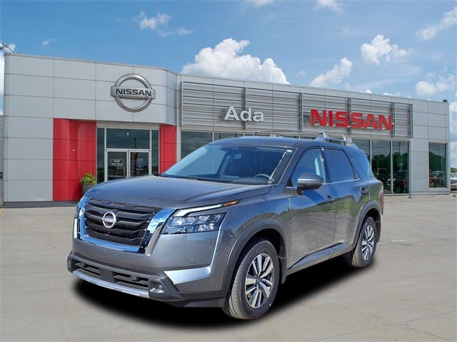 2025 Nissan Pathfinder SL