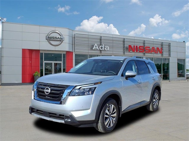 2025 Nissan Pathfinder SL