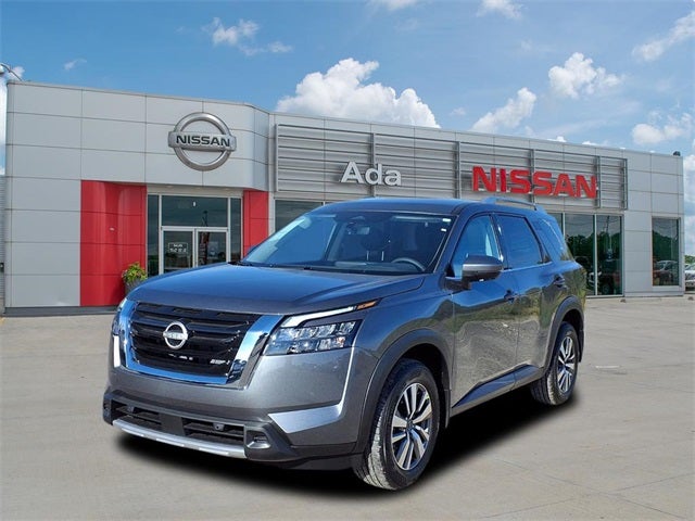 2025 Nissan Pathfinder SL