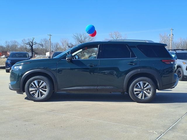 2025 Nissan Pathfinder SL