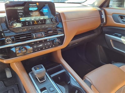 2024 Nissan Pathfinder Platinum