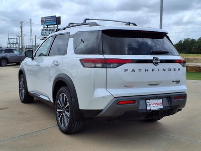 2026 Nissan Pathfinder Platinum