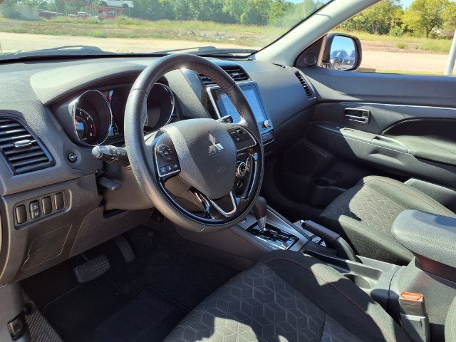 2025 Mitsubishi Outlander Sport Base