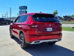 2024 Mitsubishi Outlander Base