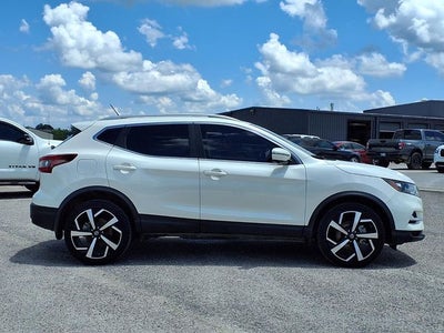 2022 Nissan Rogue Sport SL