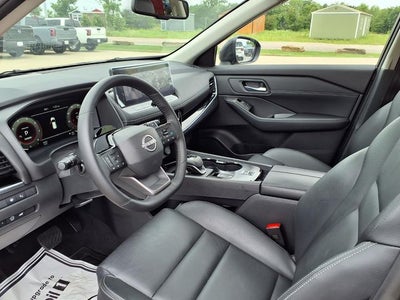 2025 Nissan Rogue SL