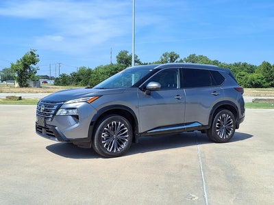2025 Nissan Rogue Platinum