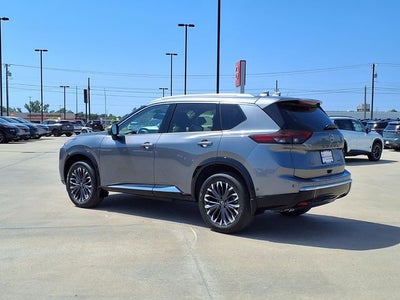 2025 Nissan Rogue Platinum