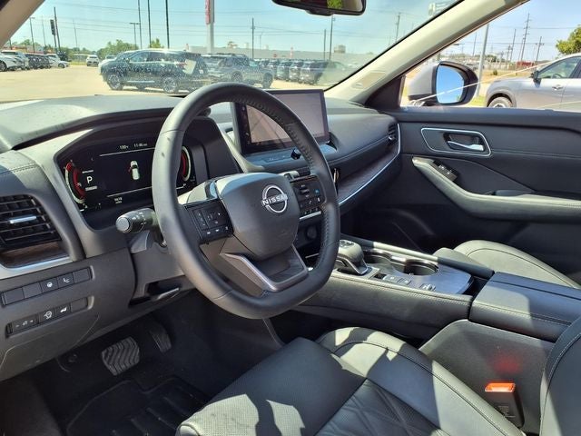 2025 Nissan Rogue Platinum
