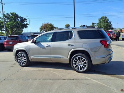 2023 GMC Acadia Denali