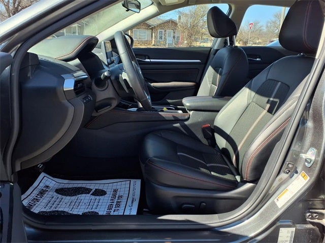 2023 Nissan Altima SR