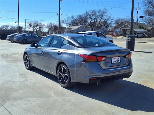2023 Nissan Altima SR
