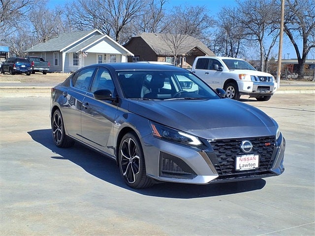 2023 Nissan Altima SR