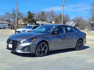 2023 Nissan Altima SR