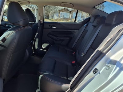 2022 Nissan Altima SR