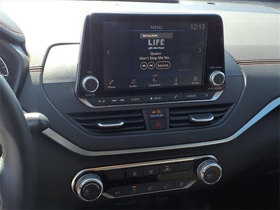 2022 Nissan Altima SR